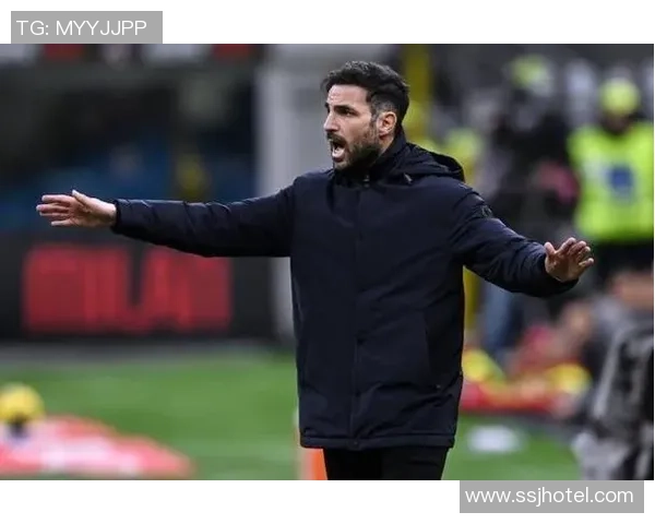 小法谈莫拉塔要求换下:那是一次早就方案好的换人